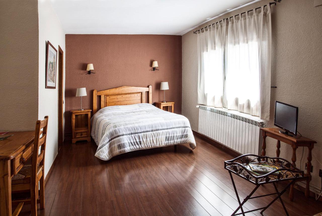 Hostal La Placa Erill la Vall Exterior photo