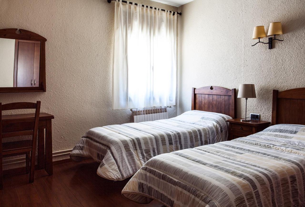 Hostal La Placa Erill la Vall Exterior photo