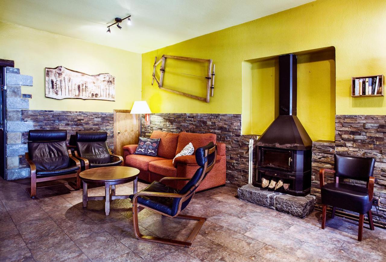 Hostal La Placa Erill la Vall Exterior photo