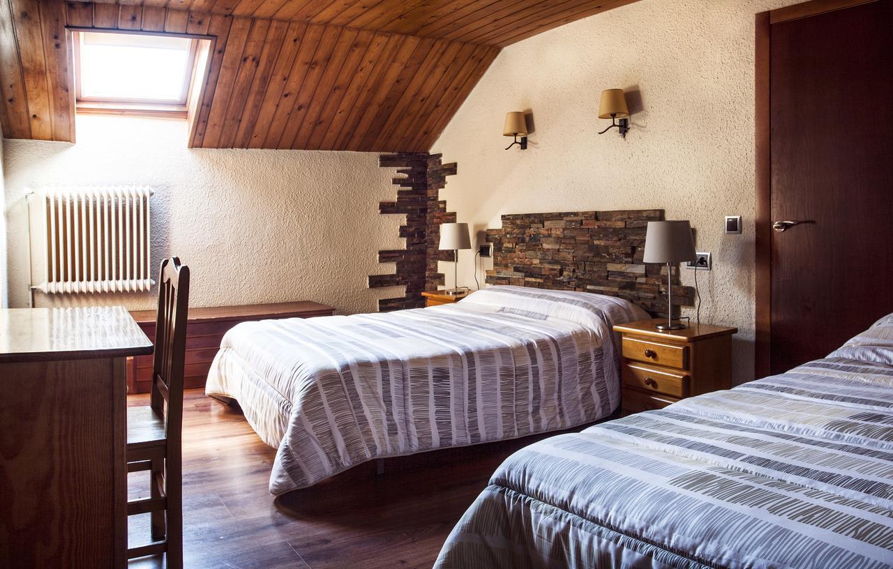 Hostal La Placa Erill la Vall Exterior photo