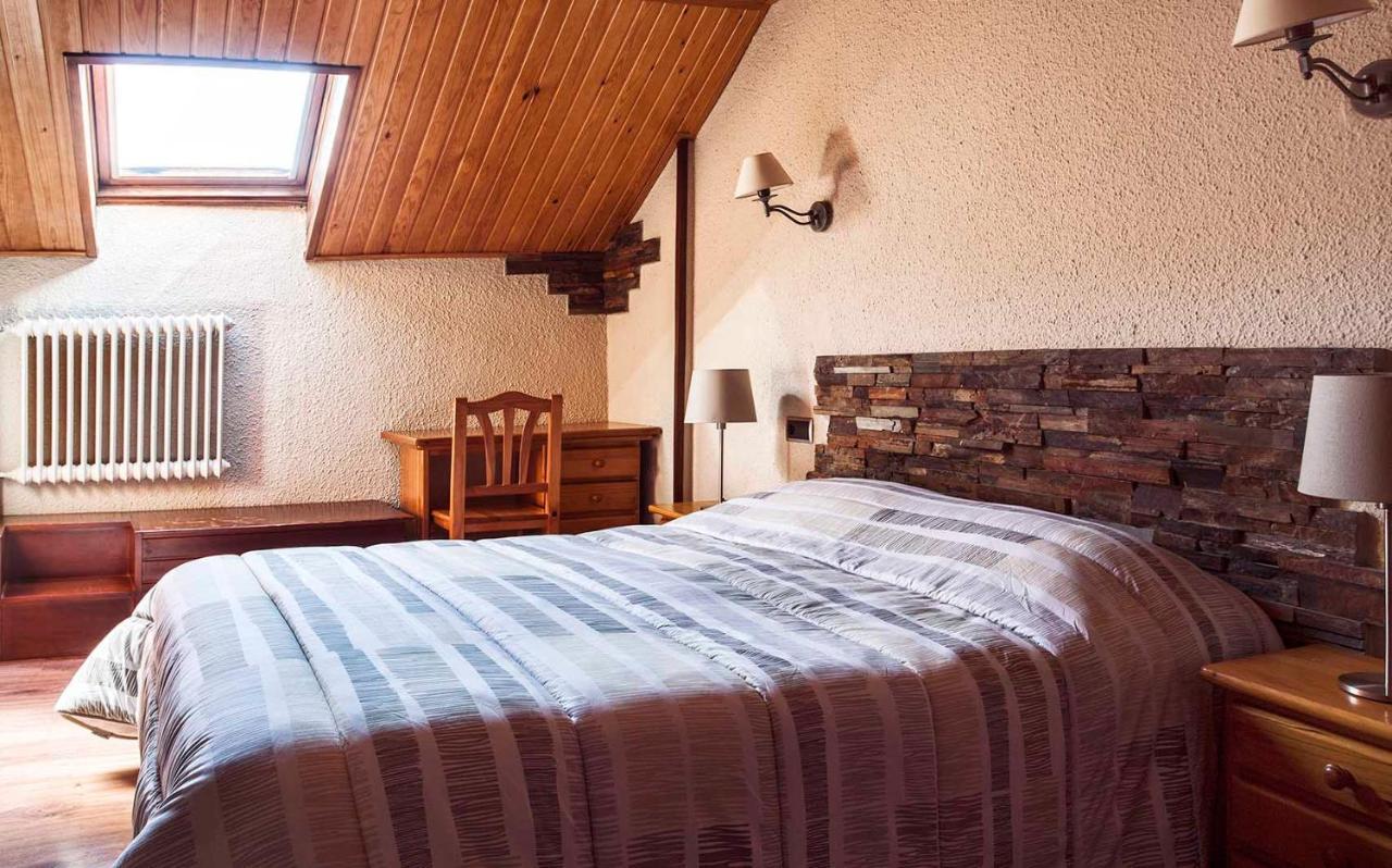 Hostal La Placa Erill la Vall Exterior photo